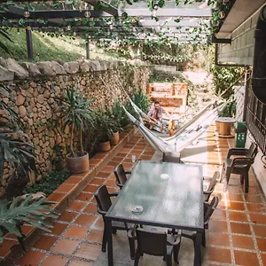 chillin-district-hostel.colombiamedellinhotels.com/